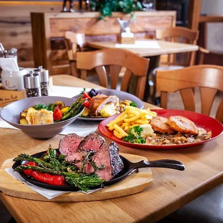 Отель Louis Muller